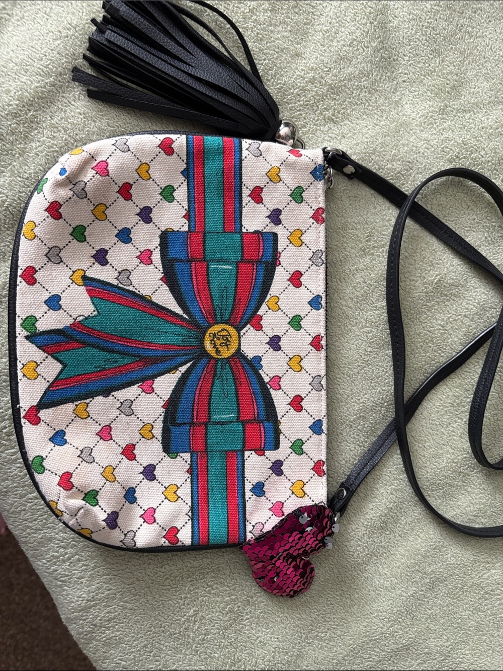 Multicolor Heart Print Crossbody Bag with Bow Accent